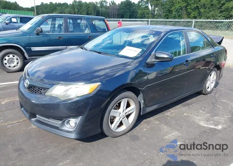 2012 Toyota Camry Se z USA, uszkodzony, nr VIN 4T1BF1FK4CU044906